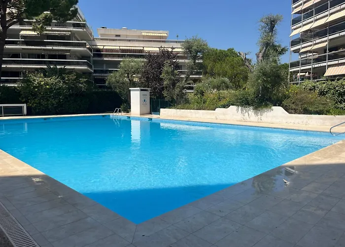 La Perle De Les Pins